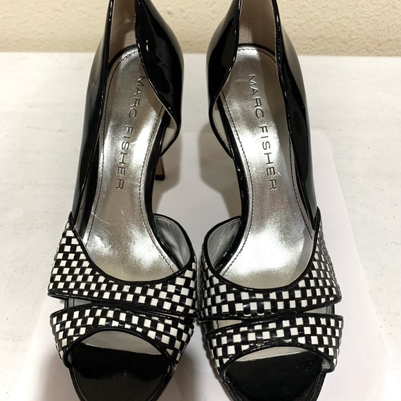 Marc Fisher Black and White High Heel (size 7.5) - Picture 4 of 13
